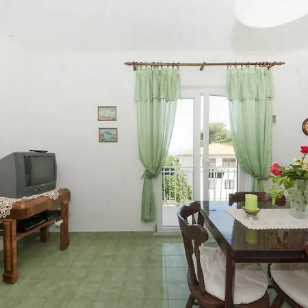 Fortuna - One Bedroom With Balcony